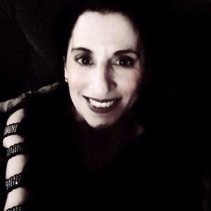 Meet your Posher, Laurie